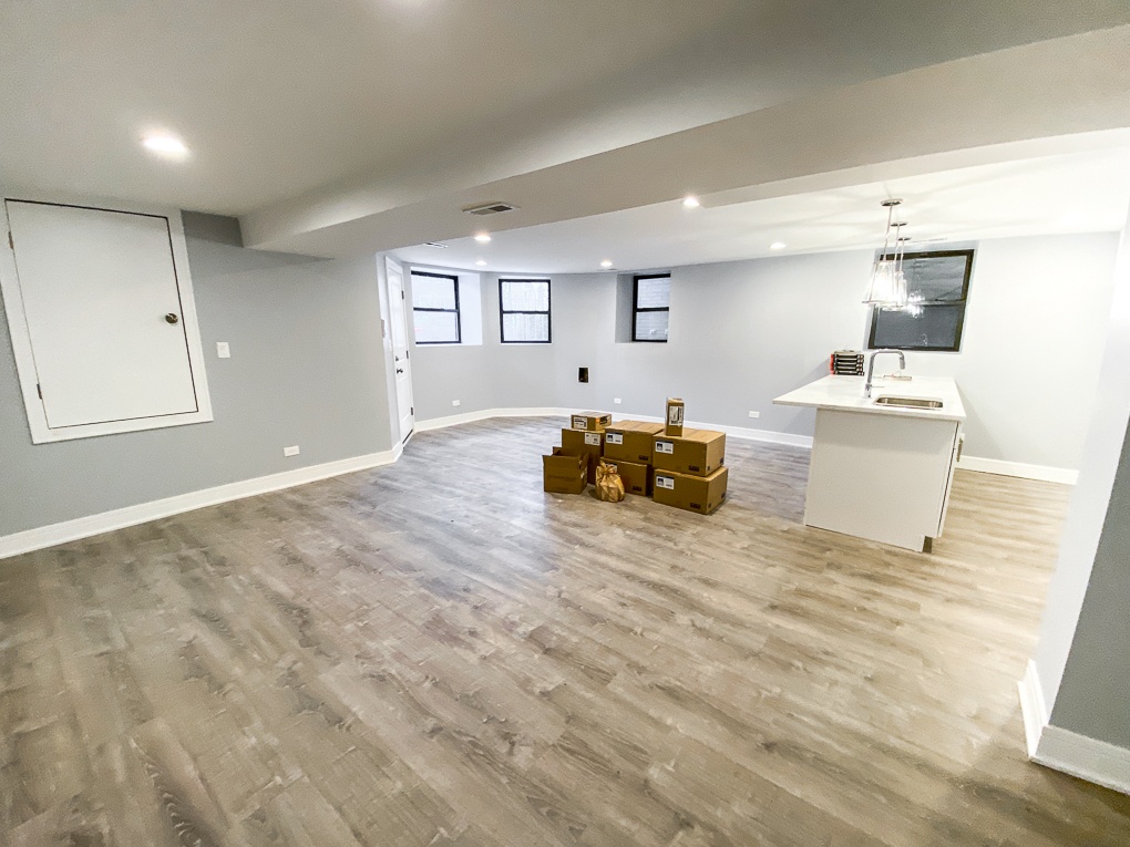 1832 N. Orleans St. 1832 N. Orleans St., Chicago, IL 60613 Old Town Triangle - Leasing by Cross Street